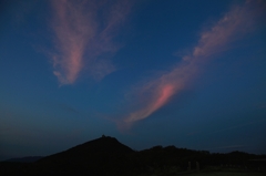 怒りの空、角田山上空