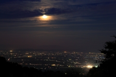 月と蒲原平野夜景