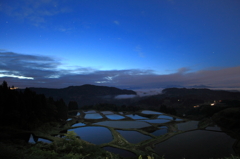 棚田の夜明け