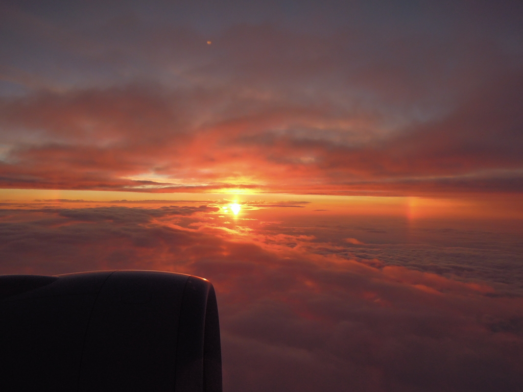 上空１００００ｍからの夕日