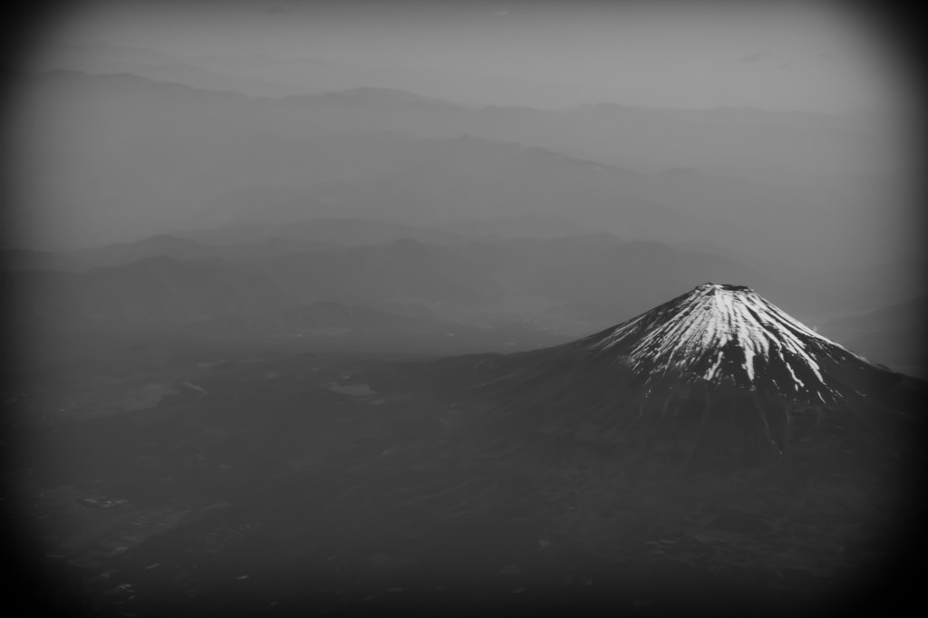 日本を見渡す富士