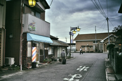 街の風景「ローカル線駅前」