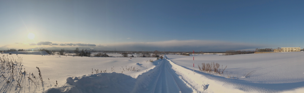 青空と雪雲