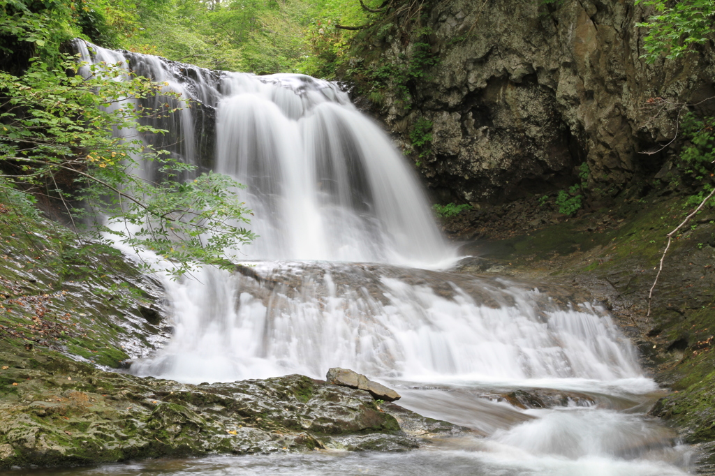 平和の滝