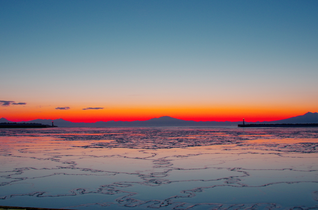 流氷　～夜明け～