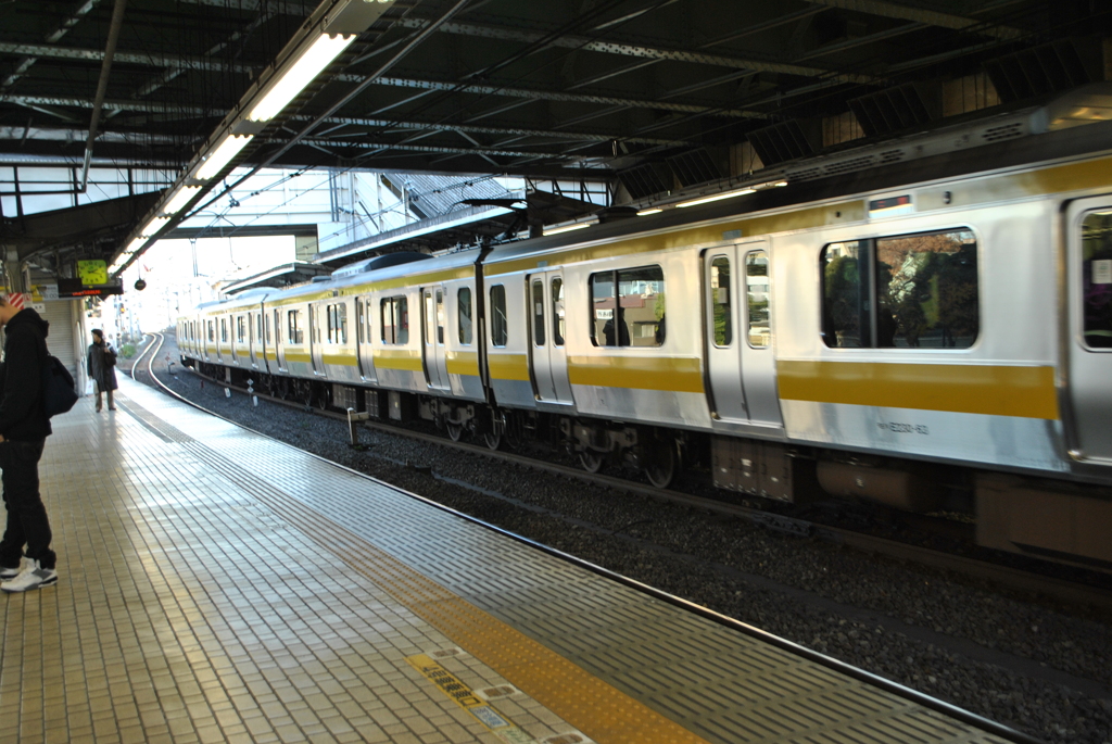 遠くから