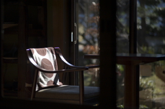 椅子に陽だまり