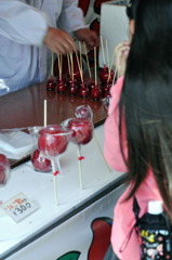 リンゴ飴おいしそー