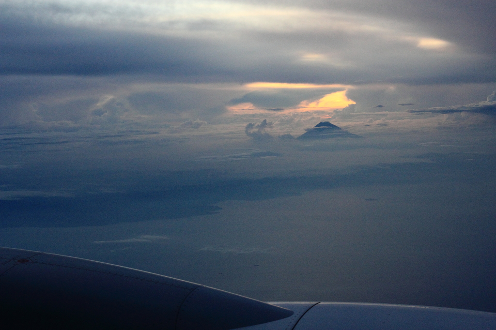 富士山とゲリラ部隊