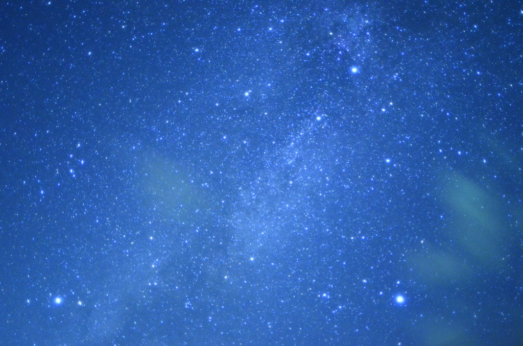 秋の夜空の夏三角