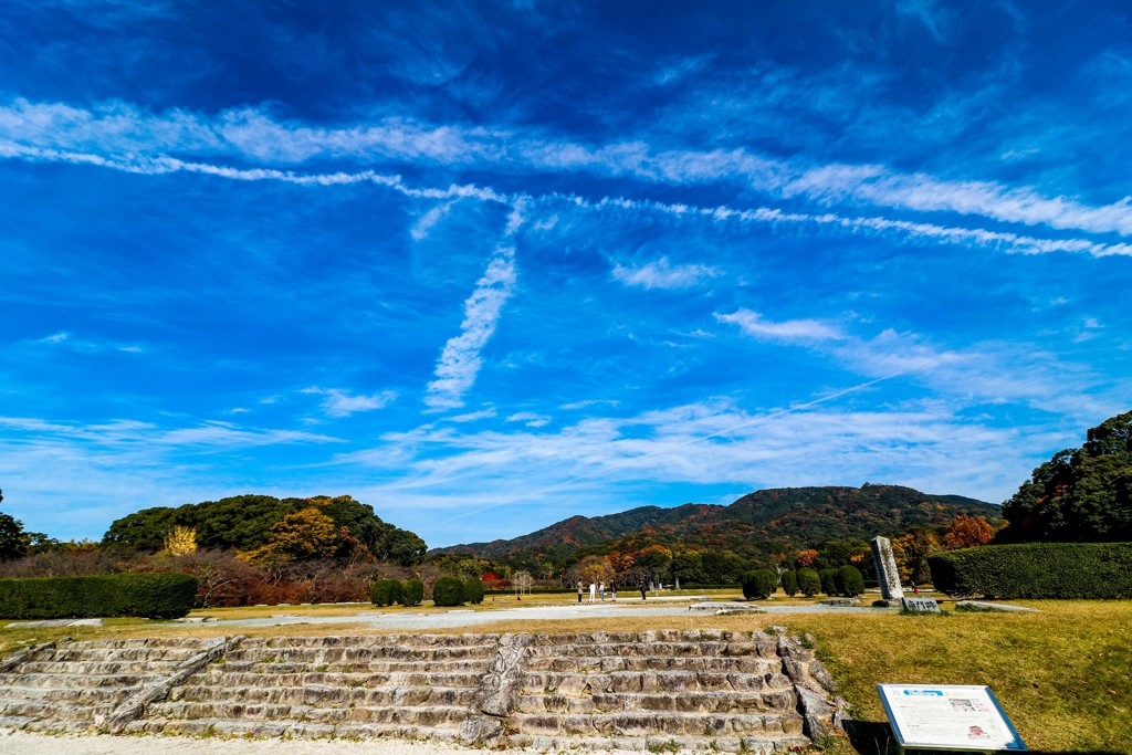 1000年前の青空にはひこうき雲は無かった