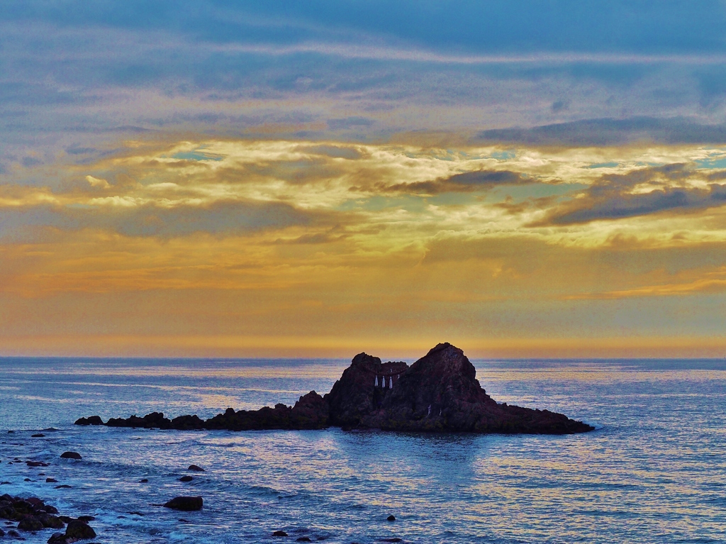 福岡の夫婦岩　夕焼け期待なのに曇った