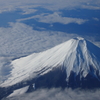 年末の機上からの富士山
