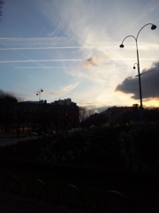 パリの空の下