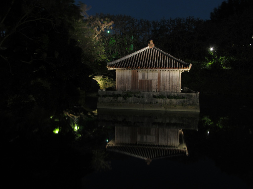 首里城公園ライトアップ