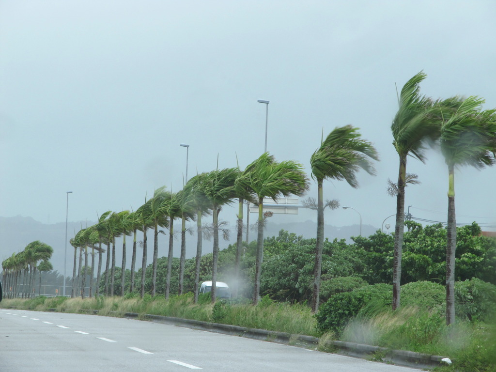 台風２号接近