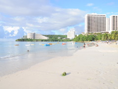 白い砂浜