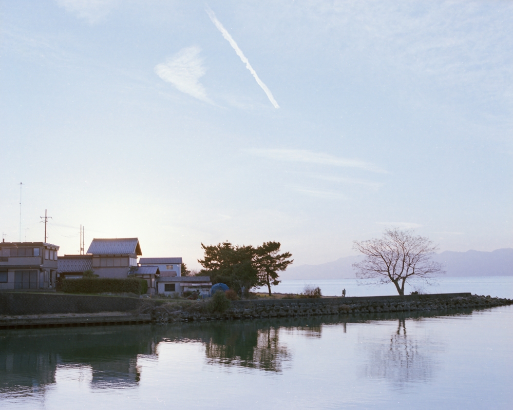 湖畔の散歩