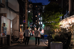 休日の路地裏