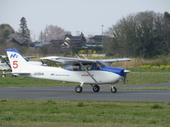 プロペラ機