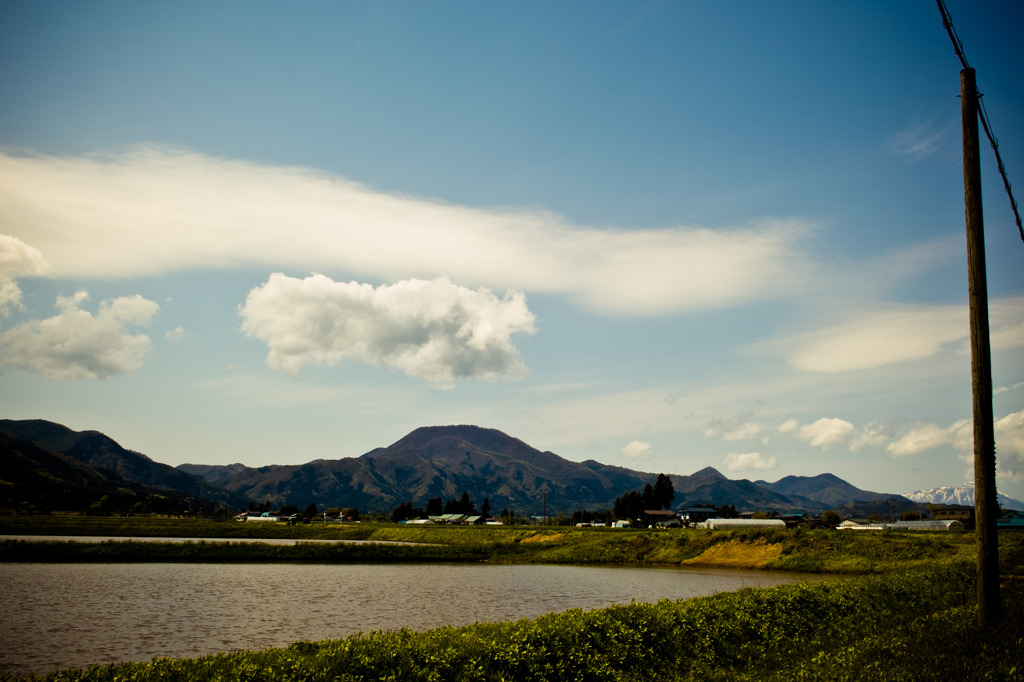 東根山