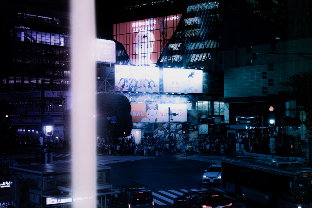 ガラス越しの渋谷