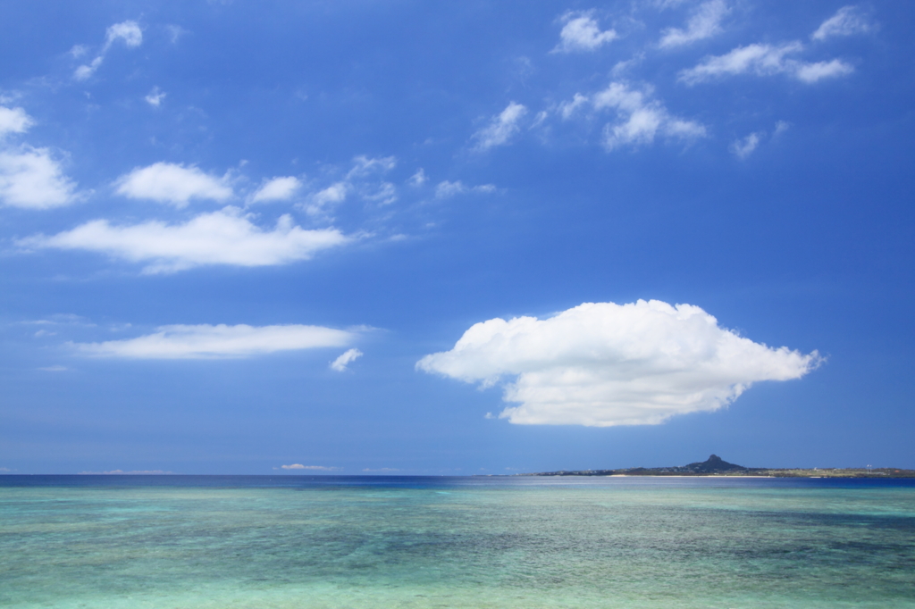 伊江島のある風景2011