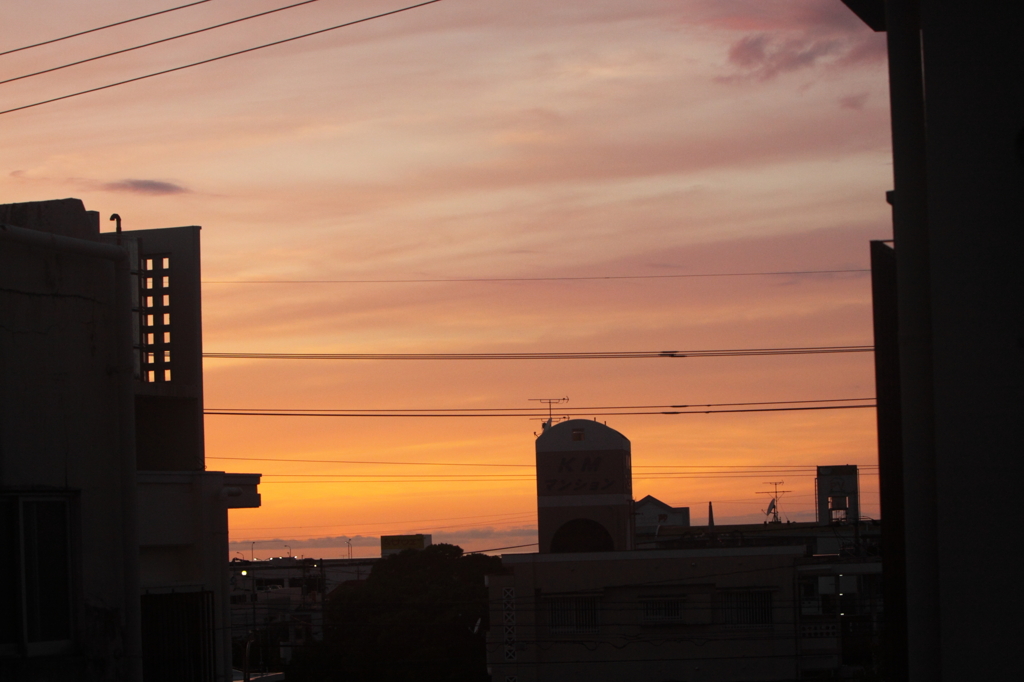 梅雨の夕焼け