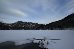 氷の湯ノ湖