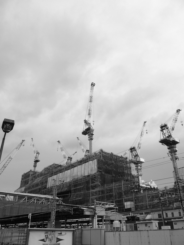 JR大阪駅建築中