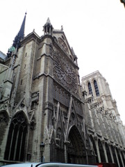 パリ・ノートルダム大聖堂