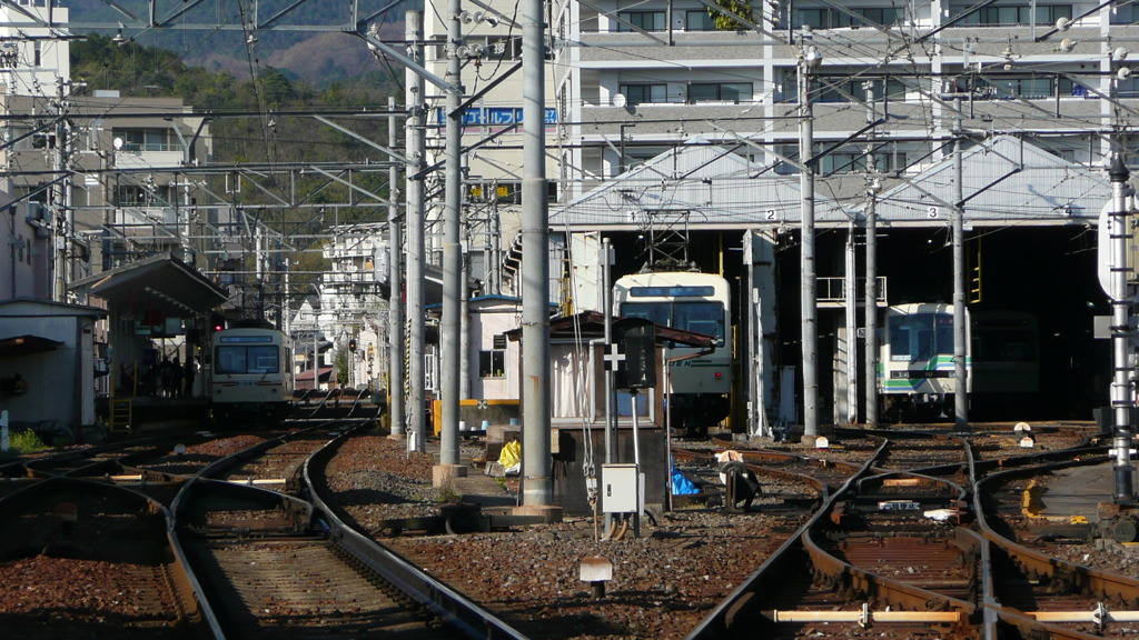 修学院駅車庫