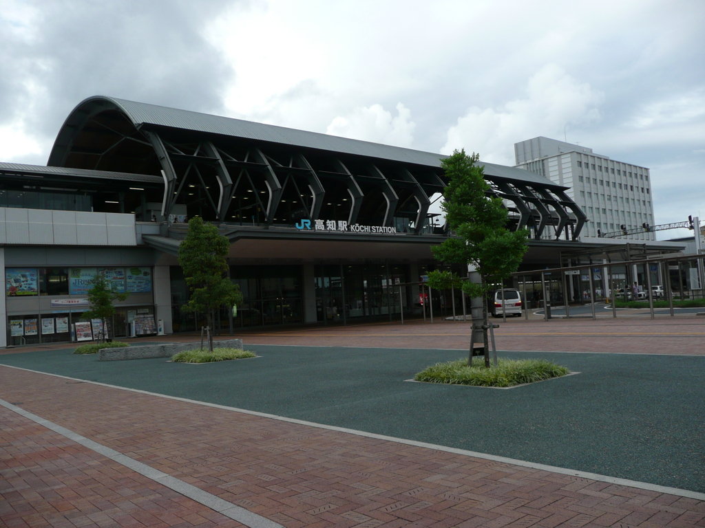 JR高知駅