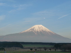 満月と富士山