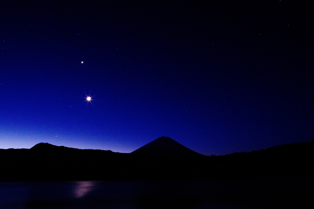 夜明け前