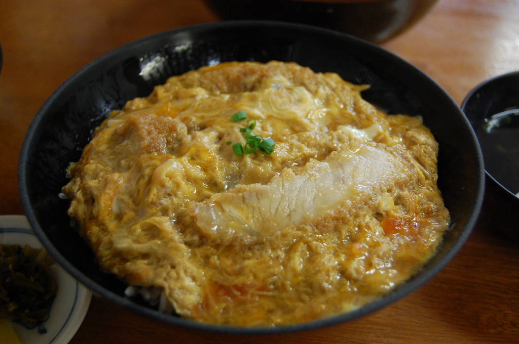 丸徳のカツ丼