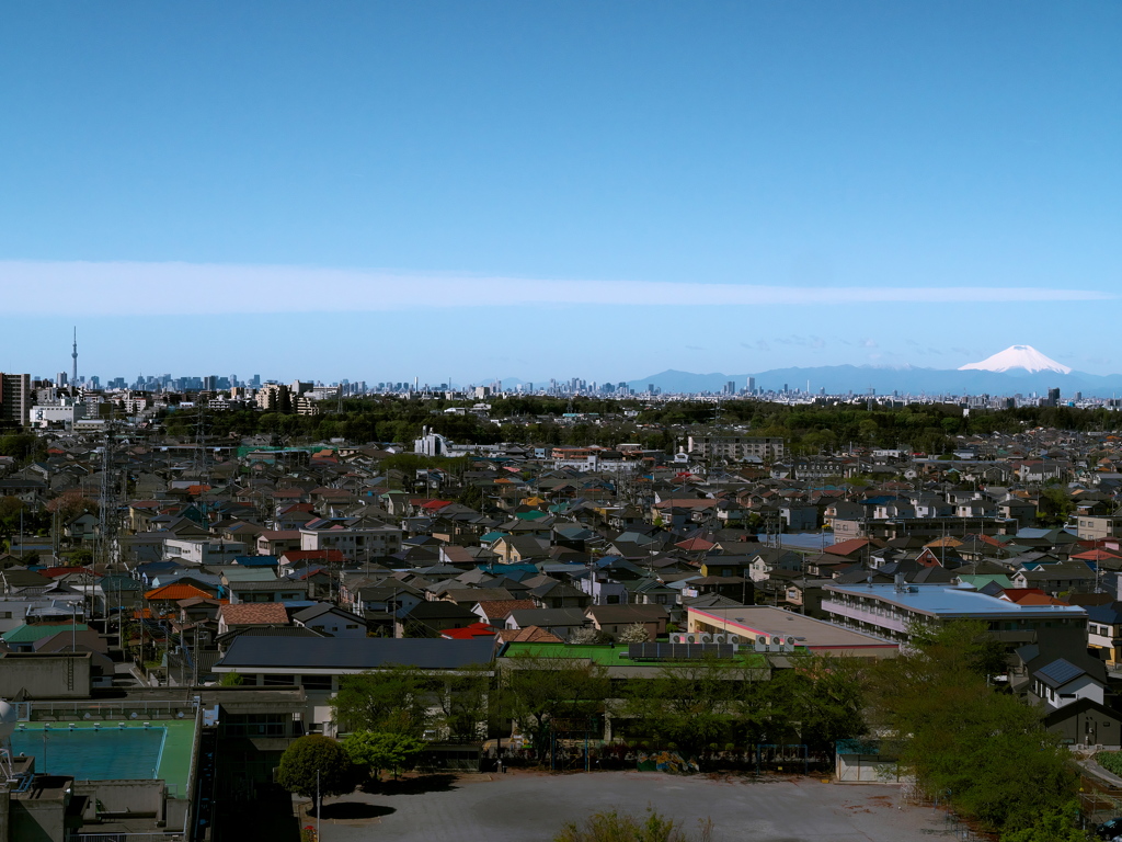 強風明けの西の空