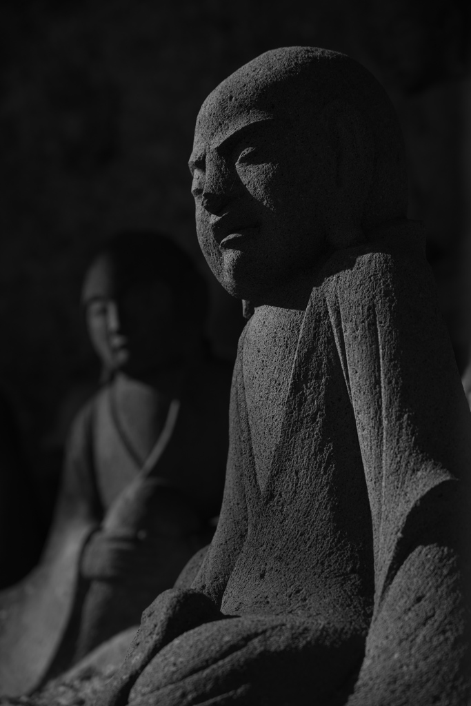 諭す