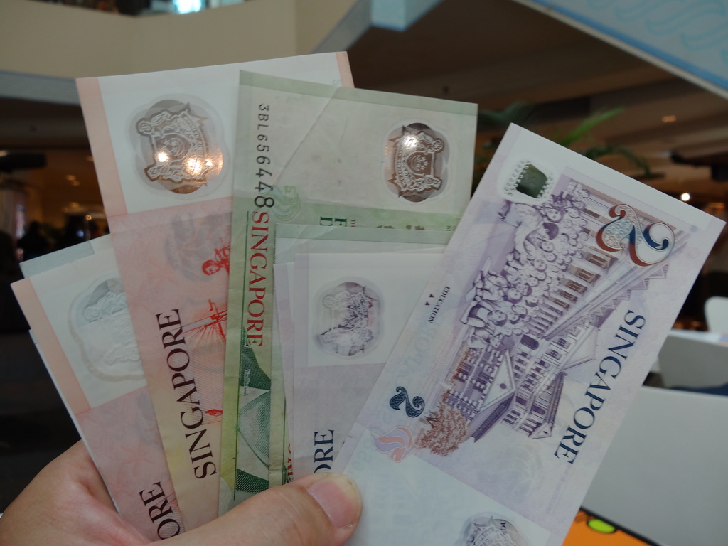 シンガポールドル