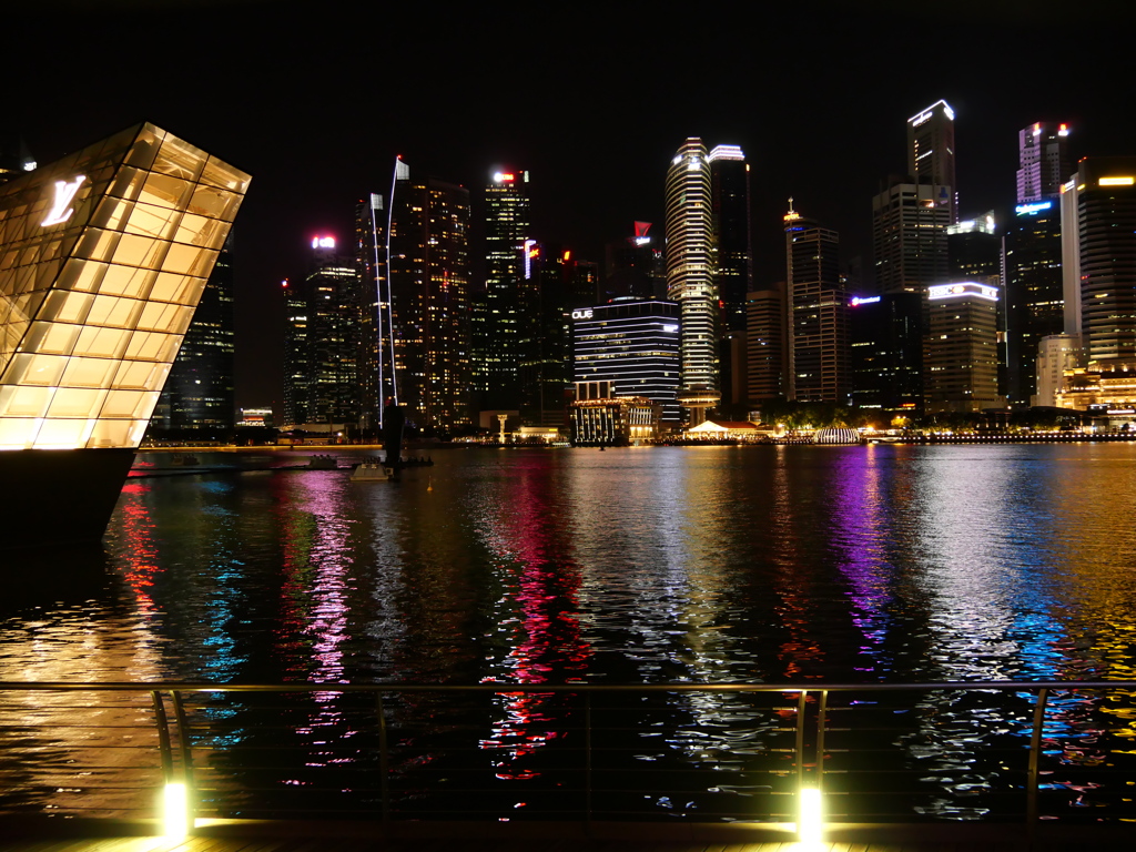 Night view of Marina Bay