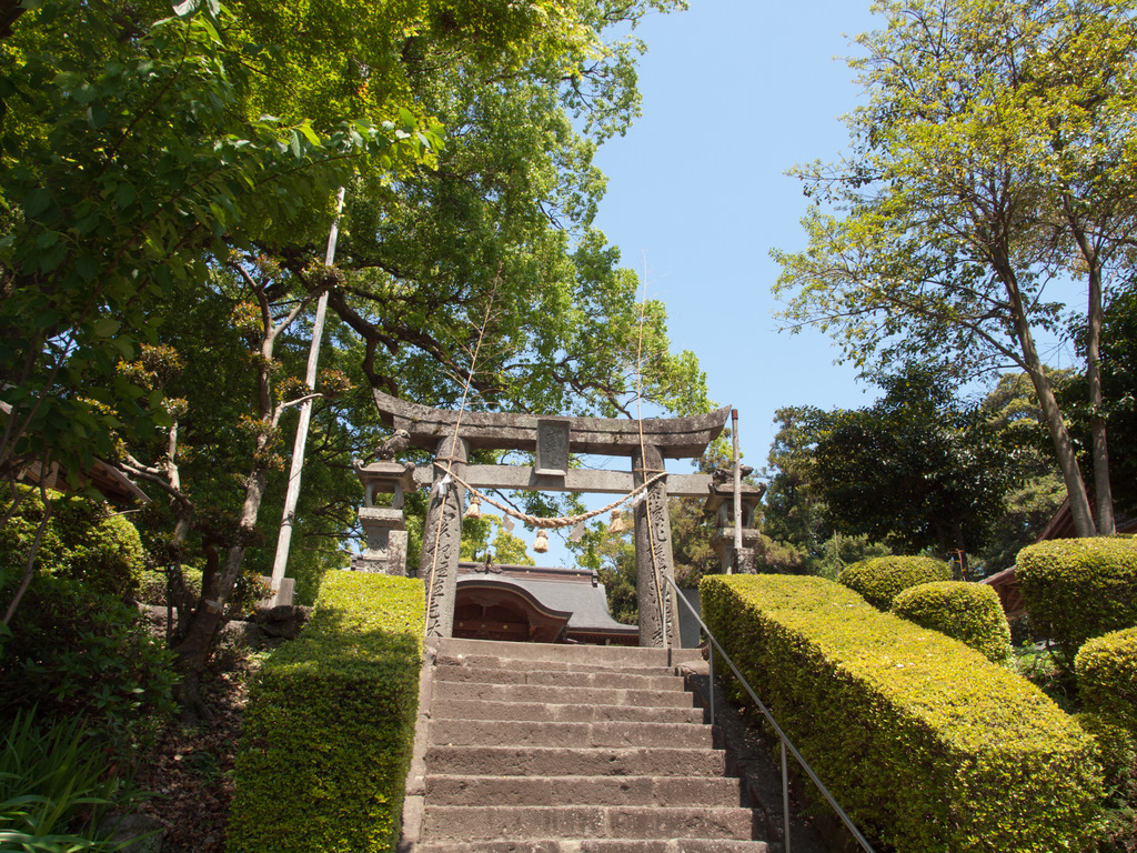 神社の空気は澄んでいる_4