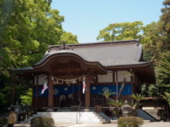 神社の空気は澄んでいる_7