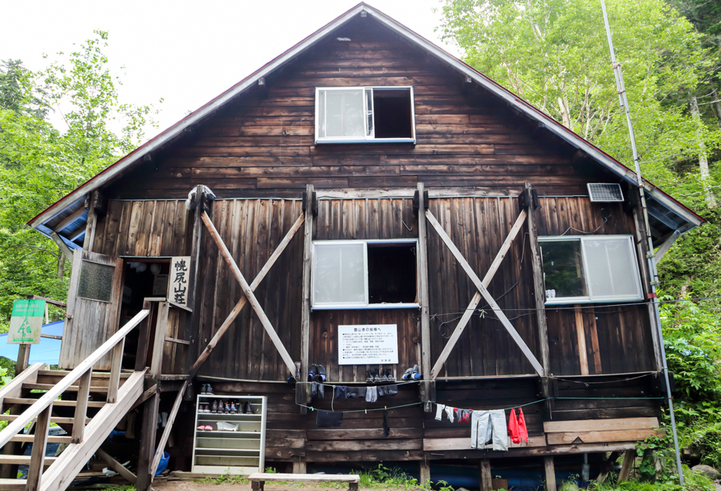 山小屋のある風景　～羆と共生～