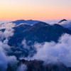 雲遊ぶ