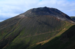 沈黙する山