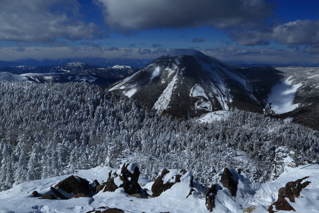 冬の女ノ神山