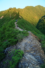 遠い山