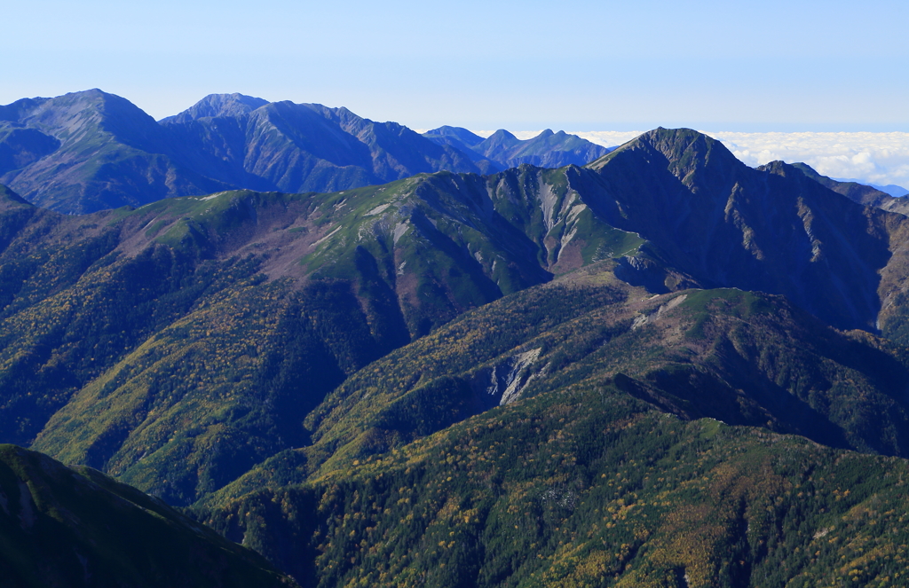 山深く