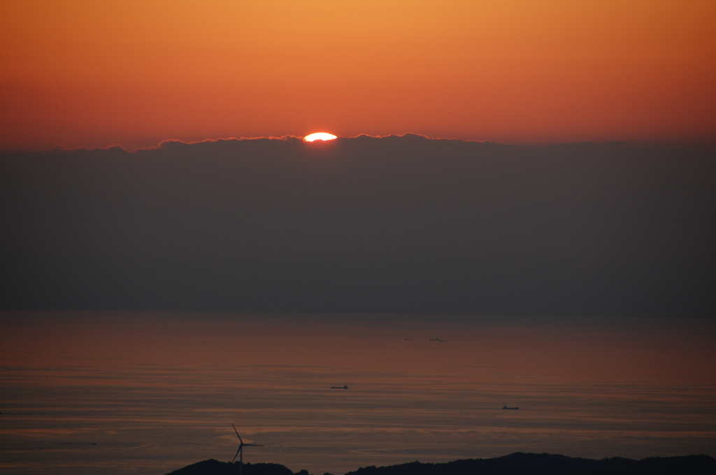 鷲ヶ峰から夕陽の紀伊水道