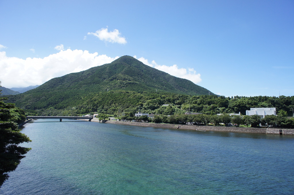 鉈折岳